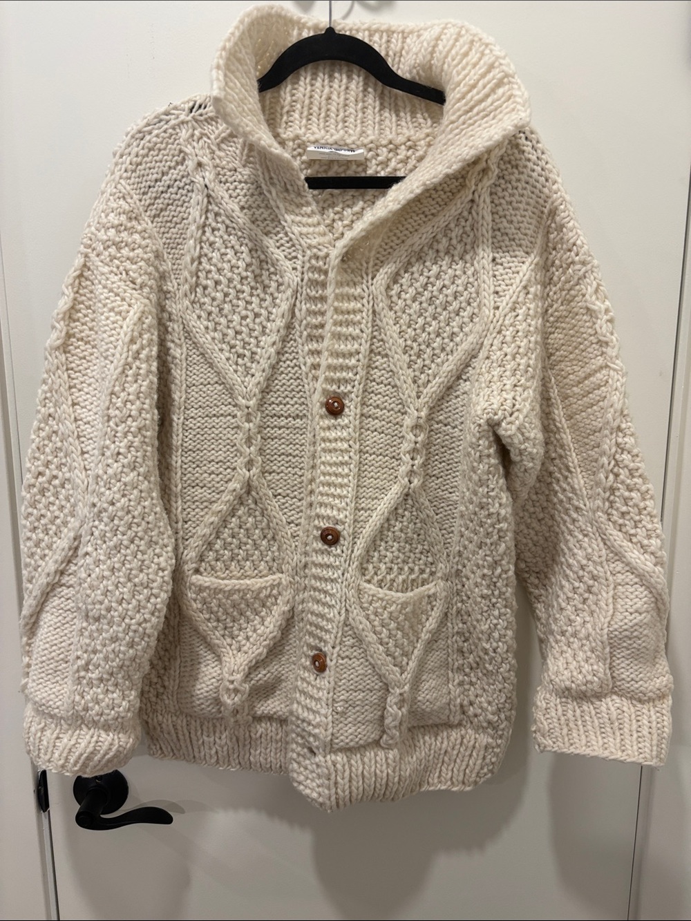 vintage 1990s Venicia Imports 100% wool cable knit cardigan sweater